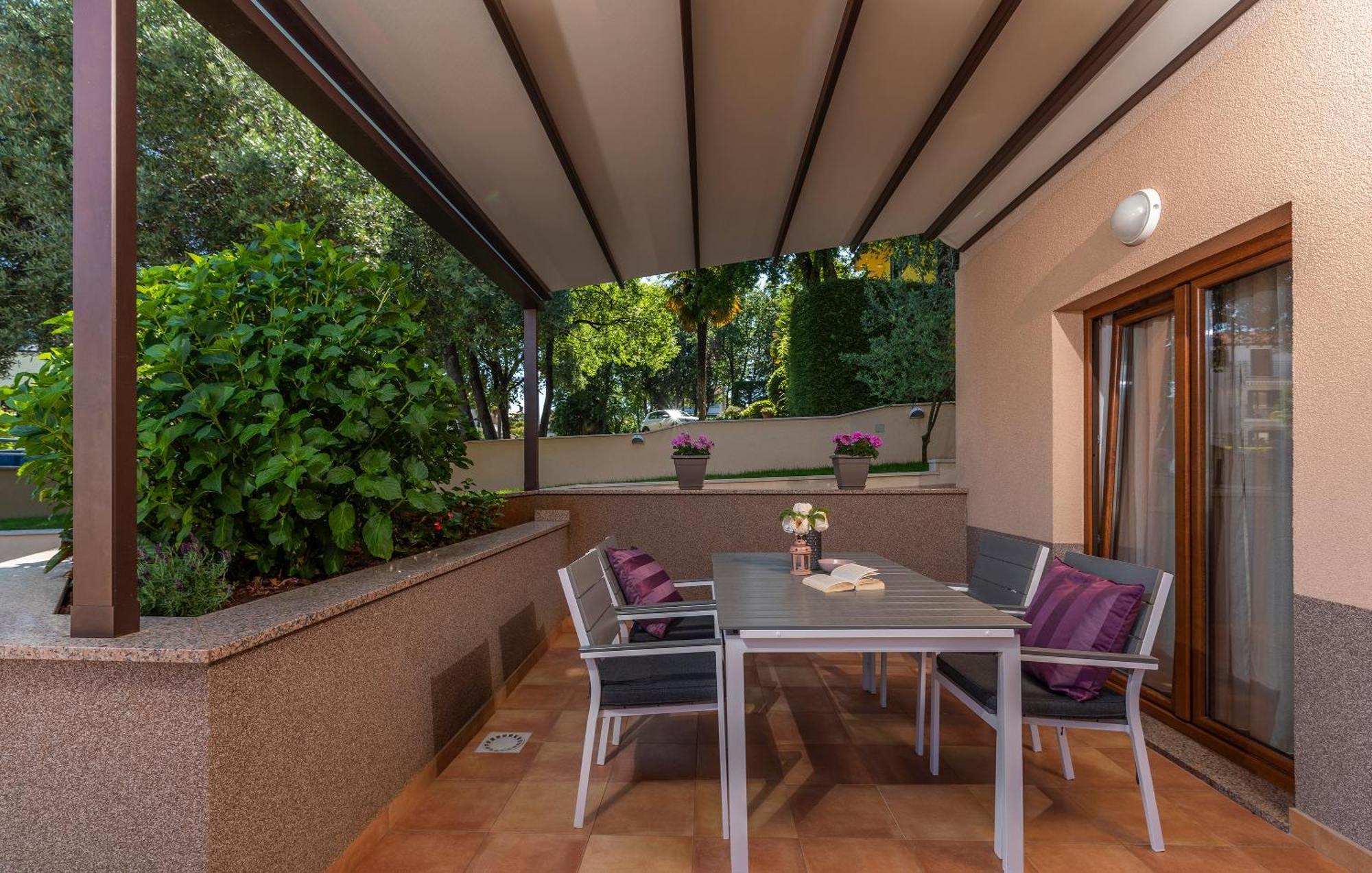 Apartments Villa Ana Poreč Exteriör bild