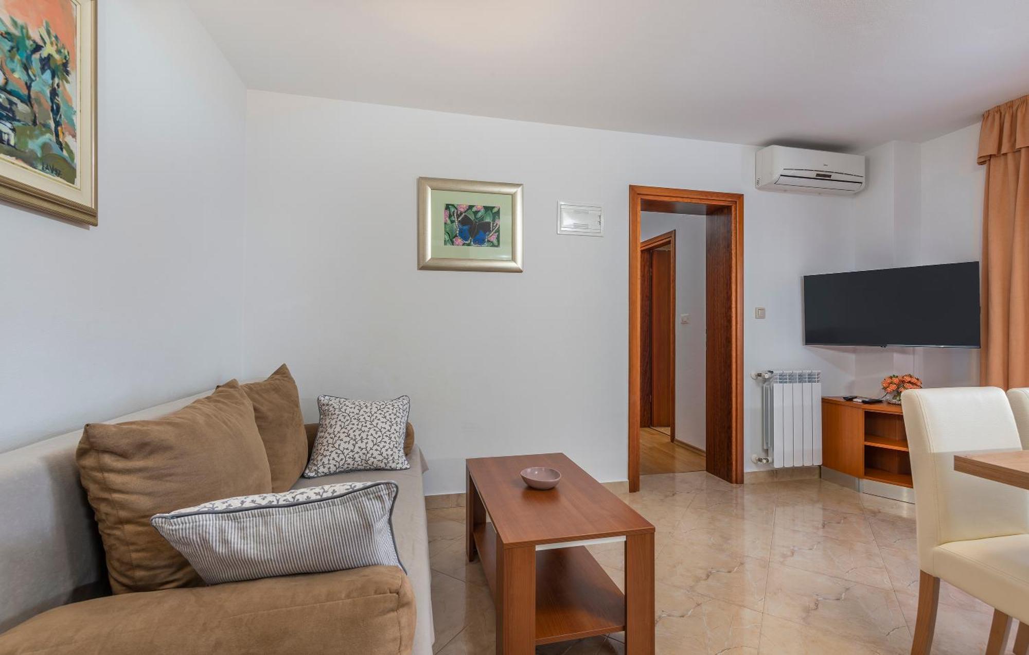 Apartments Villa Ana Poreč Exteriör bild