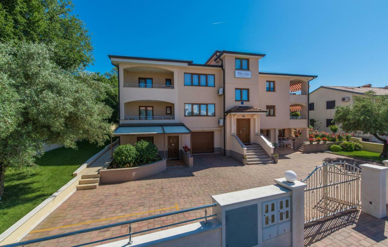 Apartments Villa Ana Poreč Exteriör bild