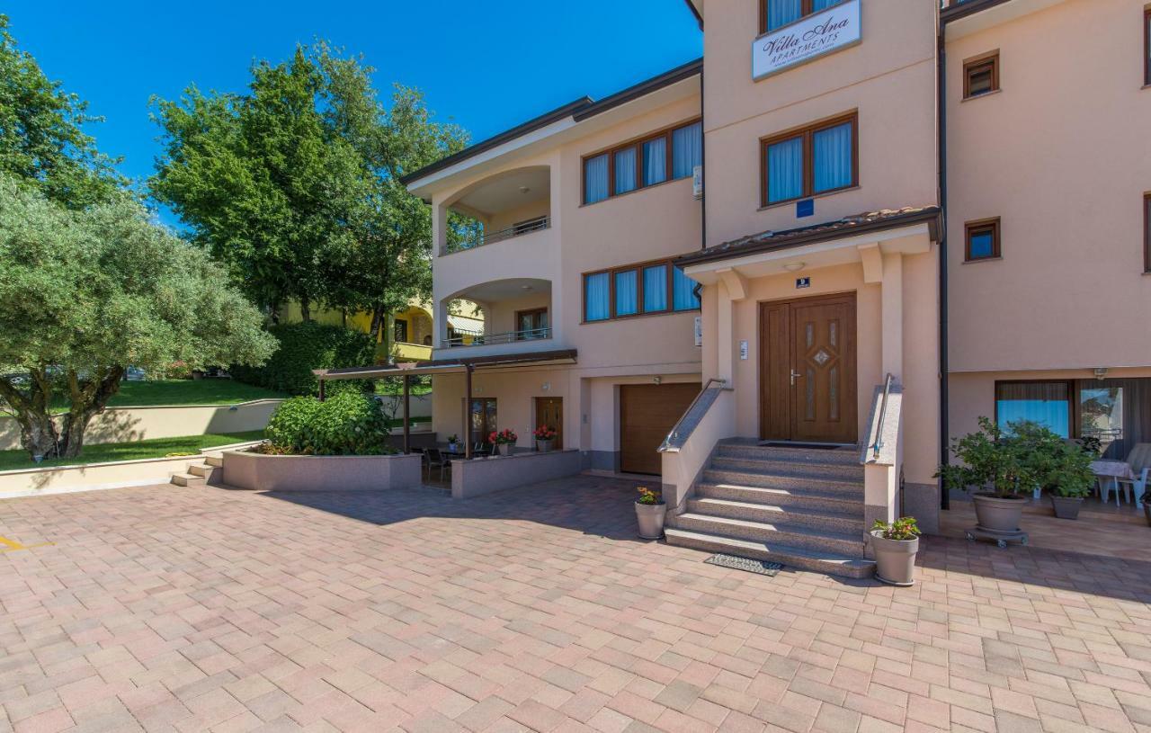 Apartments Villa Ana Poreč Exteriör bild