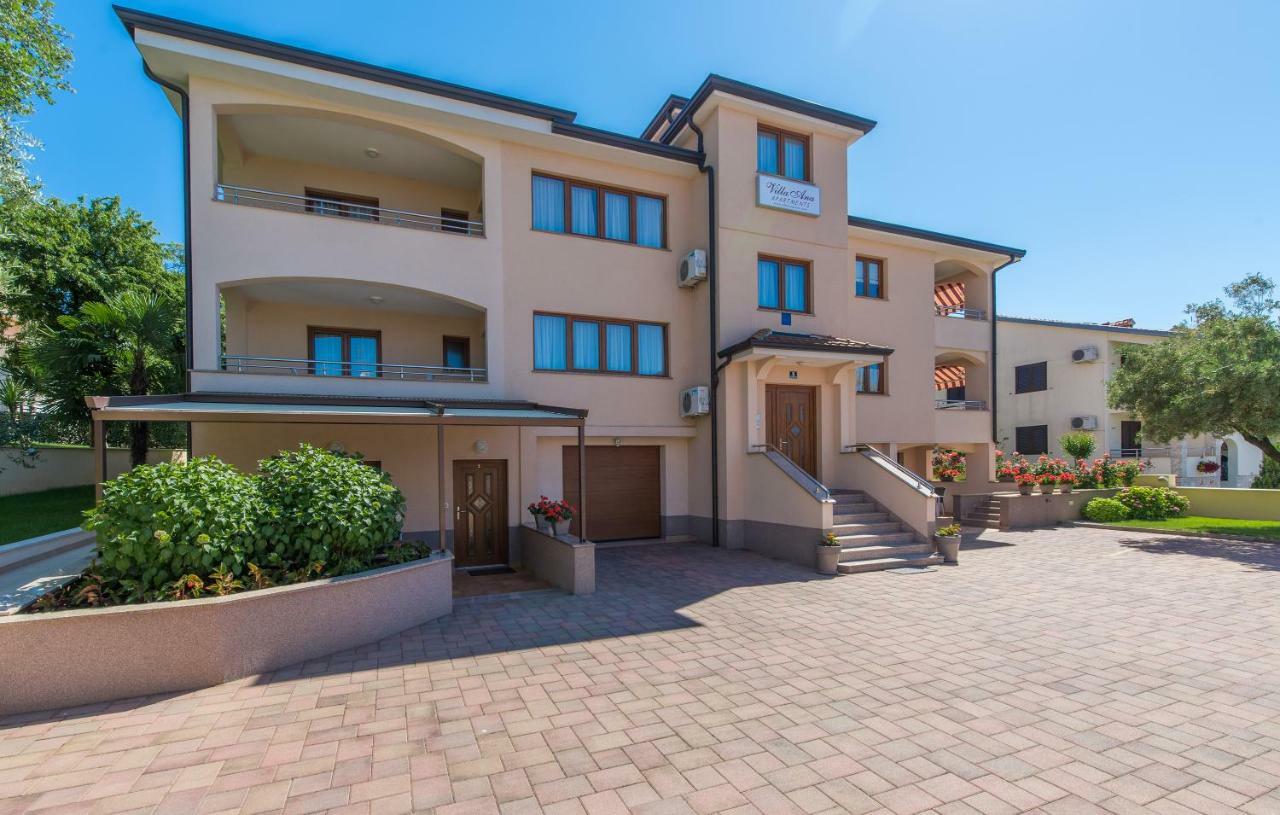 Apartments Villa Ana Poreč Exteriör bild